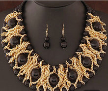 Load image into Gallery viewer, Elegance Necklace
 $22

